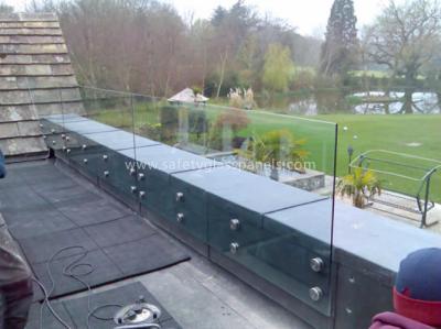 China Modern Exterior Toughened Glass Balustrade Panels , Building Glass Guardrail for sale