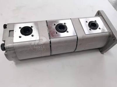China Cast Iron Excavator Spare Parts Kubota UU40 15T Silver 3 Stage Gear Pump for sale