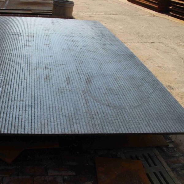 Quality EH360 EH400 EH500 EH550 Bimetallic Hardfacing Chromium Carbide Overlay For for sale
