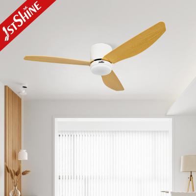 China Quiet DC Motor Flush Mount Ceiling Fan With Led Light Decorative for sale