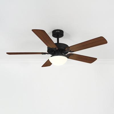 China 5*MDF Blades Living Room Ceiling Fan Electric Cold Air E27 LED Chandelier Fan for sale