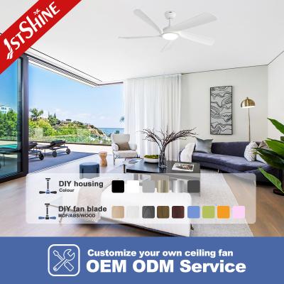 China Moderne plafondventilator van 52 inch met stille gelijkstroommotor en geïntegreerd LED-licht Te koop
