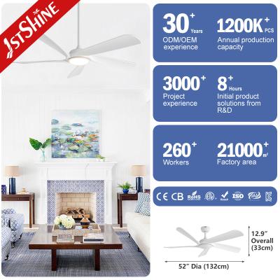 China Moderne plafondventilator van 52 inch met stille gelijkstroommotor en geïntegreerd LED-licht Te koop