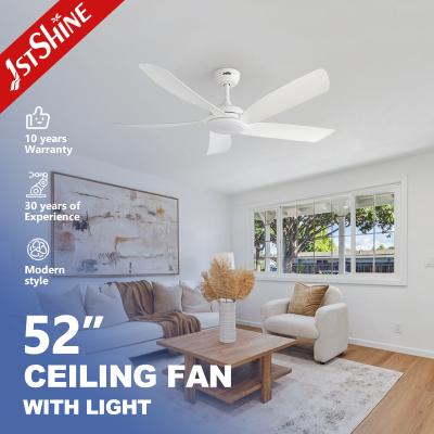 China 52 Inch Moderne Plafondventilator met Licht, Voorzien van Stille DC-Motor en 5 ABS-Bladen voor een Ultradun Ontwerp for sale