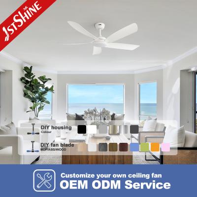 China 52 Inch Moderne Plafondventilator met Licht, Voorzien van Stille DC-Motor en 5 ABS-Bladen voor een Ultradun Ontwerp Te koop