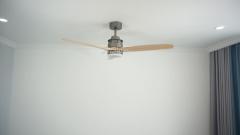 52 Inch DC Motor Plafondventilator met Massief Houten Bladen en LED-verlichting