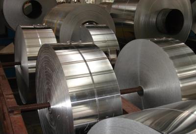 China 3003 rollo de aluminio de aluminio de la tira de la hoja 0.5m m de la bobina H14 para el embalaje del edificio de la industria en venta