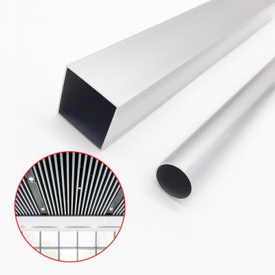 中国 6061 small industrial sizes rectangular anodized extruded alloy price oval round square tubing metal tube aluminum pipes 販売のため
