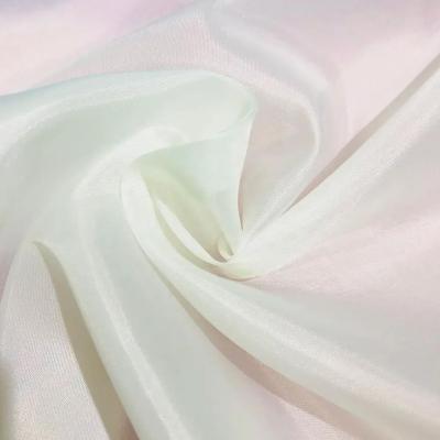 China Custom 100 Percent Polyester Fabric 190t Taffeta For Jacket Lining Garmants Textile à venda