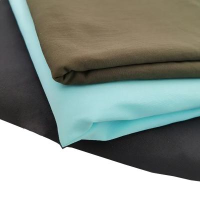 中国 228t Nylon Taslan Fabric Full Dull No Crinkle Soft Smooth Hand Feeling Waterproof 販売のため