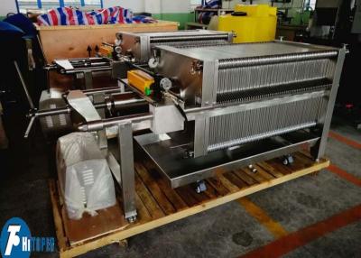 Chine Filtre-presse de asséchage d'acier inoxydable avec le plat de 400mm pour l'utilisation d'industrie de nourriture/produit chimique/pharmacie à vendre