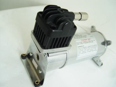 China 150 PSI 12V Voltage Air Suspension Pump For On - Road And Off - Road Truck for sale