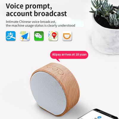 China Wooden Wireless Retro Bluetooth Speaker 3.7V With 10M Operation Distance for sale