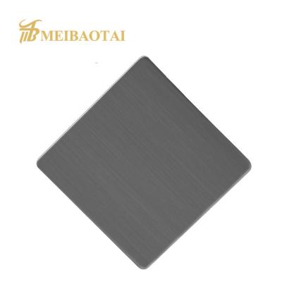 China Los paneles de pared de acero inoxidables de la rayita negra 4x10 PVD cubrieron para Kicthen en venta