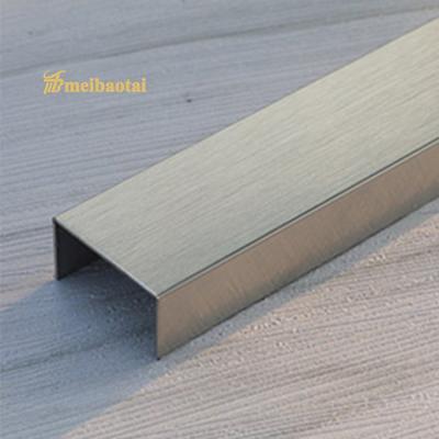 China ASTM Stainless Steel Tile Trim 10mm , Hairline Design Stainless Floor Trim 0.55mm for sale