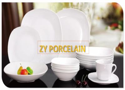 China Fine Porcelain White Ceramic Dinnerware Sets , Lightweight Dinnerware Collections Sets for sale