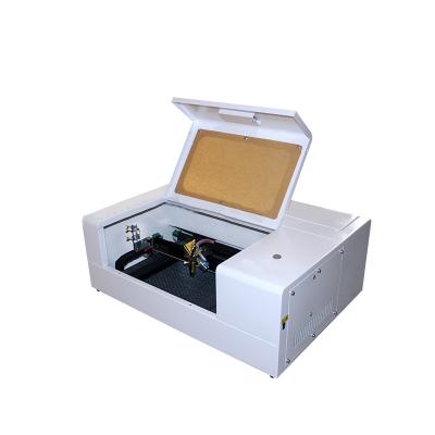 China BCX 40W Fiber Optic Laser Cutting Machine For Fiberglass Screen for sale