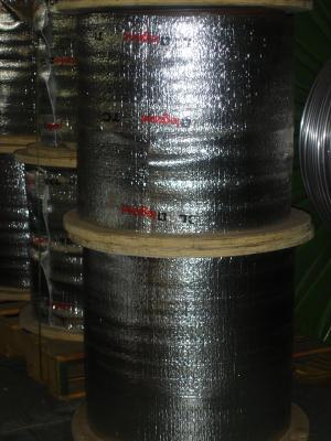 Chine Câble coaxial de liaison coaxial de liaison plaqué de cuivre de la veste de PVC de câbles de l'acier RG11 CATV RG11 avec le messager à vendre