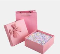 China Paperboard Pink Magnetic Closure Gift Packing Box For Clothing Packaging Clamshell Design for sale