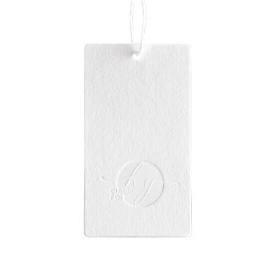 中国 衣類のラベルの紙カードを印刷するロゴは綿のひもが付いている札を掛ける 販売のため
