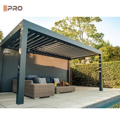 China 40db Electric Roof Gazebo LED Garden Louver Roof With Shade Screen Roller Blind en venta