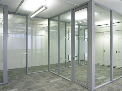 China Elegant Soundproof Modern Office Partitions Customizable Size 3000mm Height for sale
