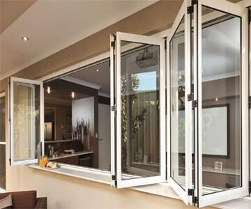 China Pantalla vertical Windows plegable de aluminio del balcón en venta