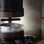 China Cadena de producción inferior del cilindro del LPG del anillo base que forma la máquina 3KW en venta
