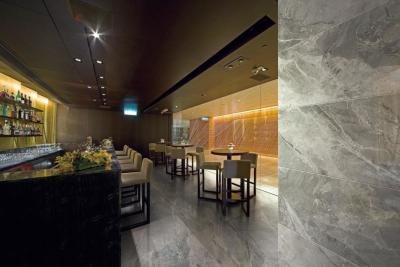 Cina Interno esteriore resistente chimico 600*1200 di sguardo delle mattonelle di marmo grige della porcellana in vendita