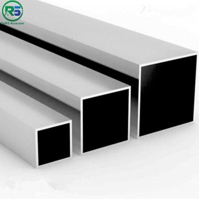 Chine Le plafond suspendu commercial en métal d'alliage d'aluminium couvre de tuiles le plafond carré de tube imperméable à vendre
