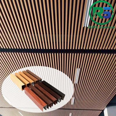 China Square Tube Linear Suspended Metal Ceiling For Decoration Fireproof Te koop