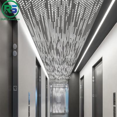China Environmental Friendly Linear Suspended Metal Ceiling 0.9mm White Aluminum Ceiling for sale
