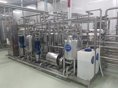 China Línea de producción automática de jugo de fruta de agua de bolsita 2000KG 75kw en venta