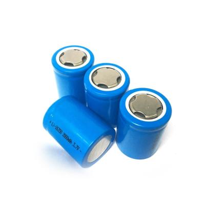 China CC CV 3.7v 26350 Lithium Battery Cell 2000mAh With 3c Discharge Rates for sale