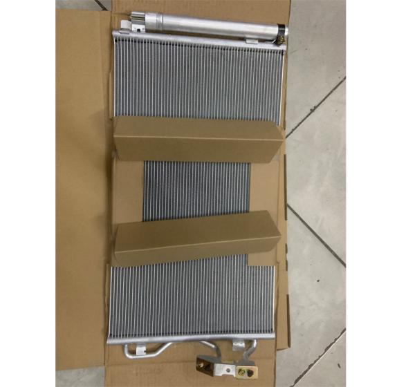 Quality AC Condenser In Automobile For BMW I8 X3 F20/F21/F25 640*349*16mm 64506804722 64509288940 64509335362 for sale