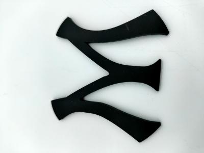 Chine Logo Label Stickers On The personnalisé chausse le matériel M Letter Shape de PVC à vendre