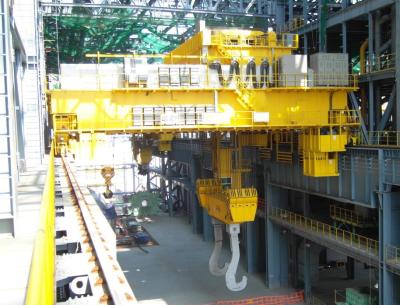 Chine Double grue de pont à poutres de 120 T de bâti métallurgique résistant d'industrie à vendre
