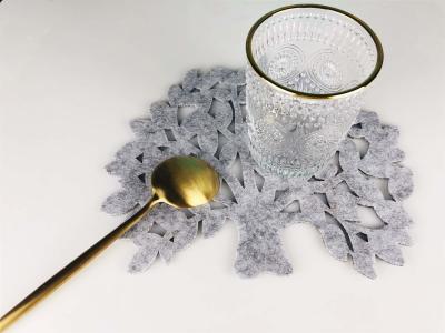 China Material reciclado 100% de pouco peso de feltro do prêmio das pousas-copos de feltro da bebida à venda