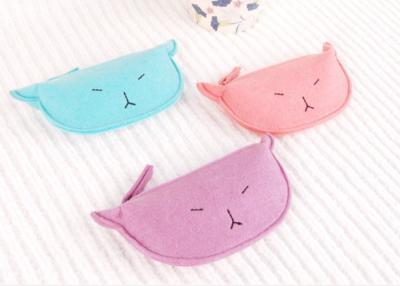 China Moderate Size Easy Carrying Felt Coin Purse 7*13 Cm Zipper Design for sale