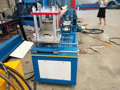 Chine Roll Forming Machine For Slatted Shutter Doors Plc Controlled Chain Driven 0.4-1Mm 8-20 M/Min à vendre