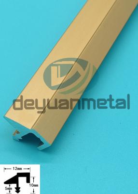 Chine les profils en aluminium de 10mm T, t ont formé l'extrusion en aluminium avec le bord biseauté à vendre