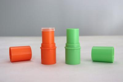 中国 8g 6g Empty Mini Deodorant Tubes Natural Deodorant Containers For Fragrance 販売のため