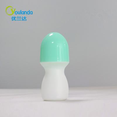 China Garrafas de vidro para olhos vazias de 50cc Gloss de lábios de plástico à venda