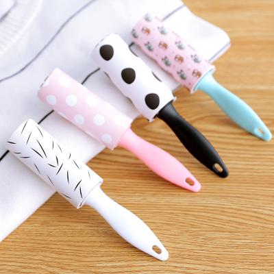 China Travel Mini Lint Roller with Refills for Clothes Pet Hair Remove en venta