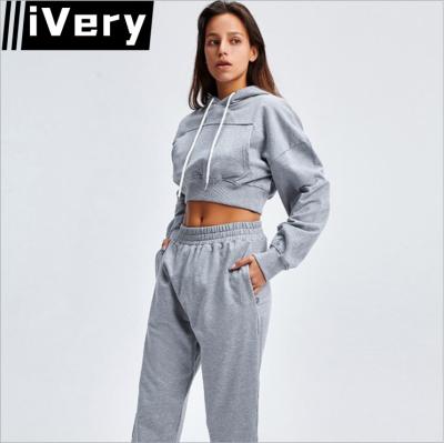 China Lightweight Yoga Activewear Set Loose Hooded Long Sleeve Pants Suit for sale