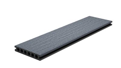 China ISO14001 Capped Composite Deck Boards Co Extruded WPC Plastic Garden Decking Boards for sale