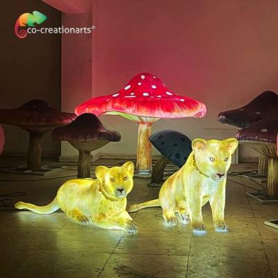 China Light Up Life Size Fiberglass Animals Fiberglass Lion Statue Landscape Decorations for sale