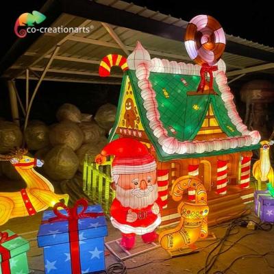 China CE Water Resistant Giant Christmas Lantern Christmas House Lantern For Show for sale