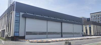 China Carbon Steel Structure Hangar CE EN1090 ISO9001 Gepersonaliseerde kleur Te koop