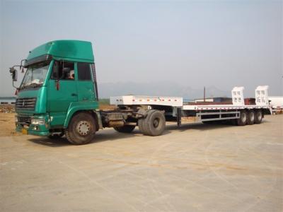 China CNHTC 3 Axle Low bed truck trailer advanced welded Tec for sale